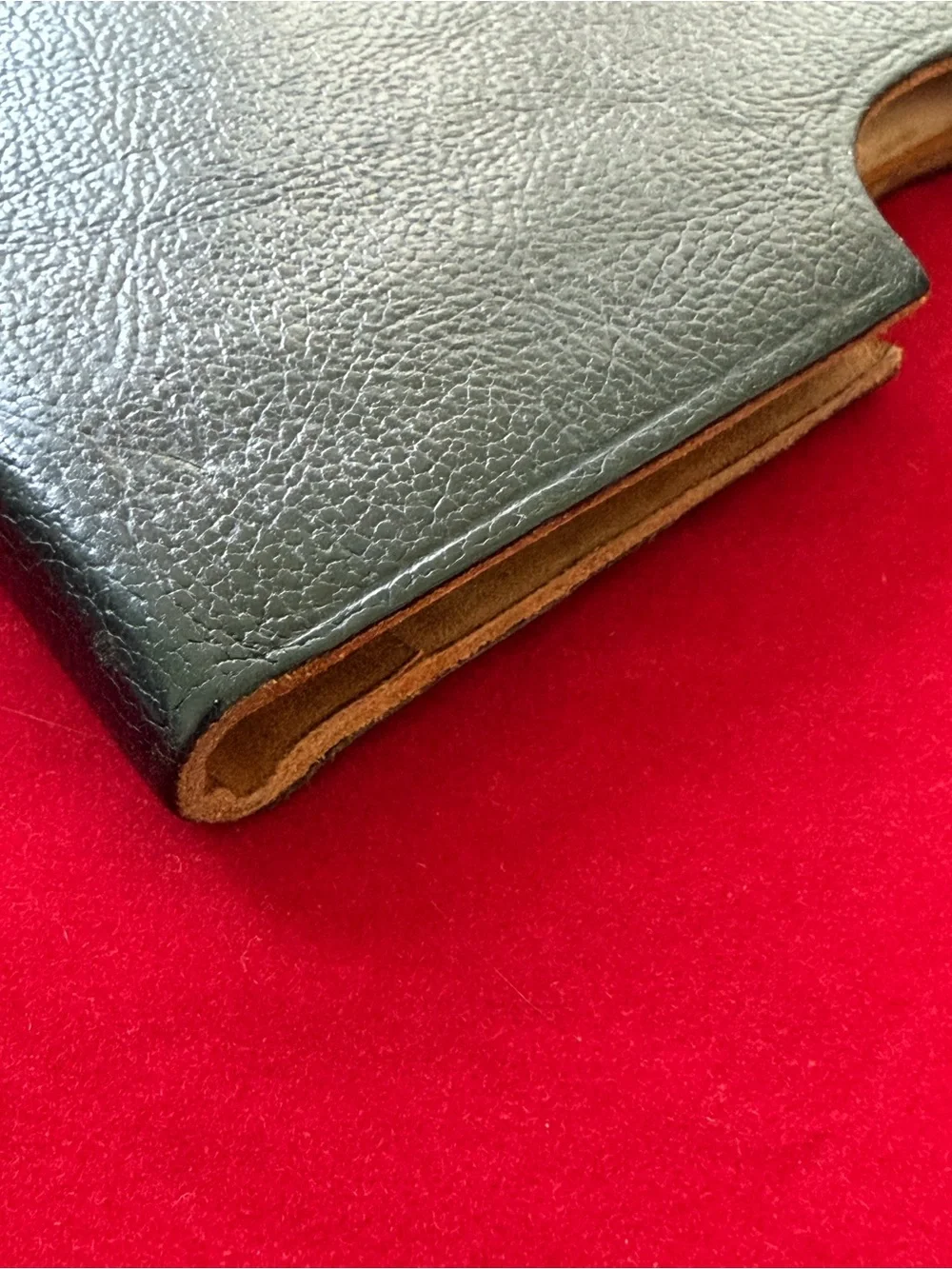 Il Bisonte Black Leather Tablet / Document Sleeve – Made in Italy